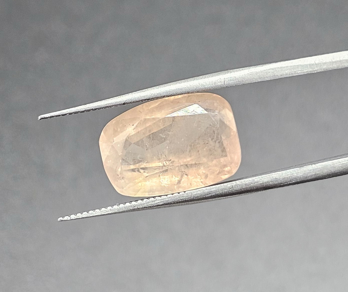 9.31 Carats Natural Orange Sapphire 14.30 x 9.98 x 6.32 mm