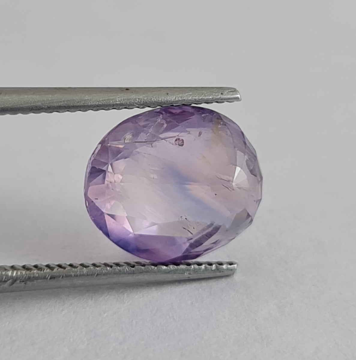 4.10 Carats Natural Blueish pink Sapphire 9.94x8.75x5.72 mm