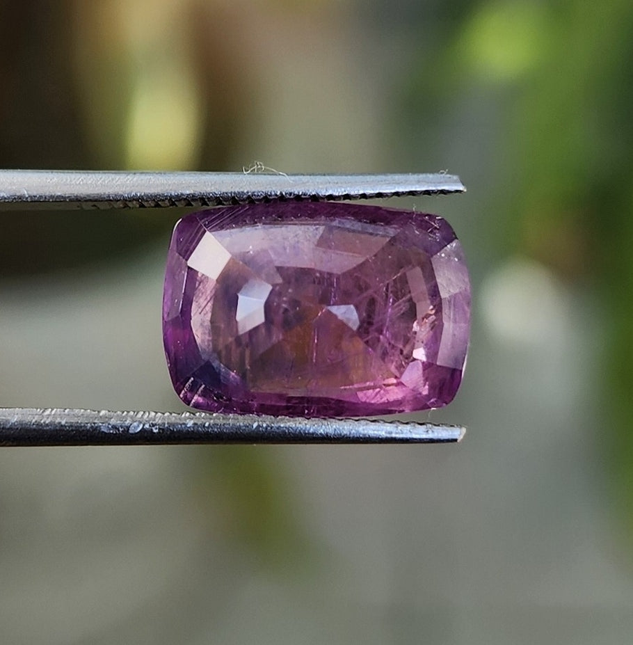 6.67 Carats Natural Pink Sapphire 10.37 x 8.67 x 6.06 mm