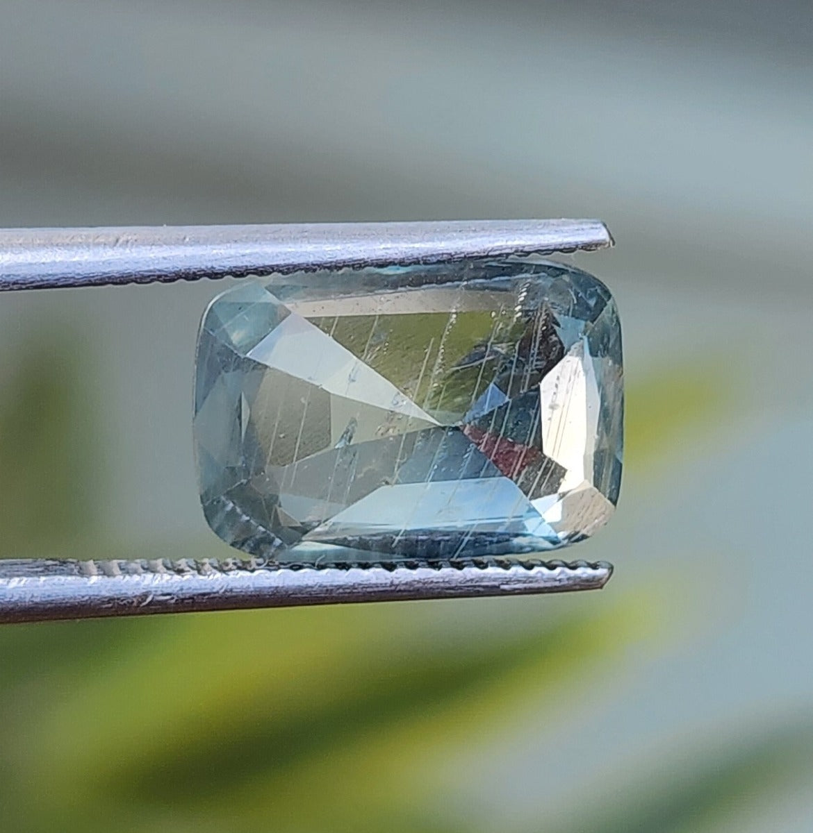 6.07 Carats Natural Olive Green Sapphire 11.91 x 8.41 x 6.38 mm