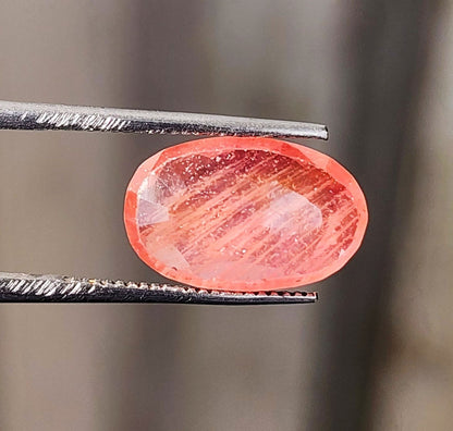 4.44 Carats African Pink Sapphire 13.20 x 8.41 x 3.35 mm