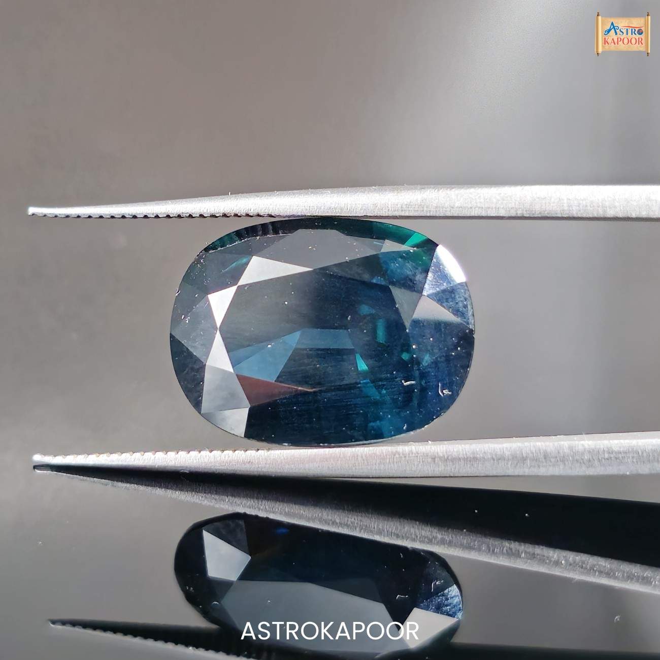 12.96 Carats Natural Greenish Blue Sapphire 16.67 mm x 12.41 mm x 6.97 mm