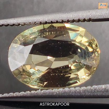 3.25 Carats Natural Yellowish Green Sapphire 10.65mm x 7.72mm x 4.18mm