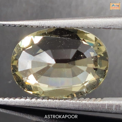3.25 Carats Natural Yellowish Green Sapphire 10.65mm x 7.72mm x 4.18mm