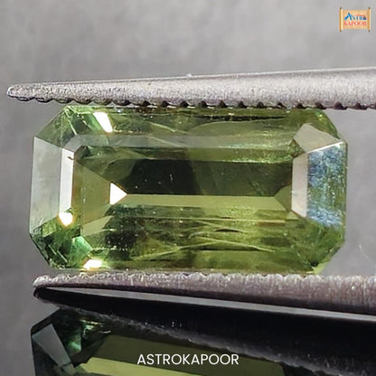 2.42 Carats Natural Green Sapphire 10.26mm x 5.26mm x 3.61mm