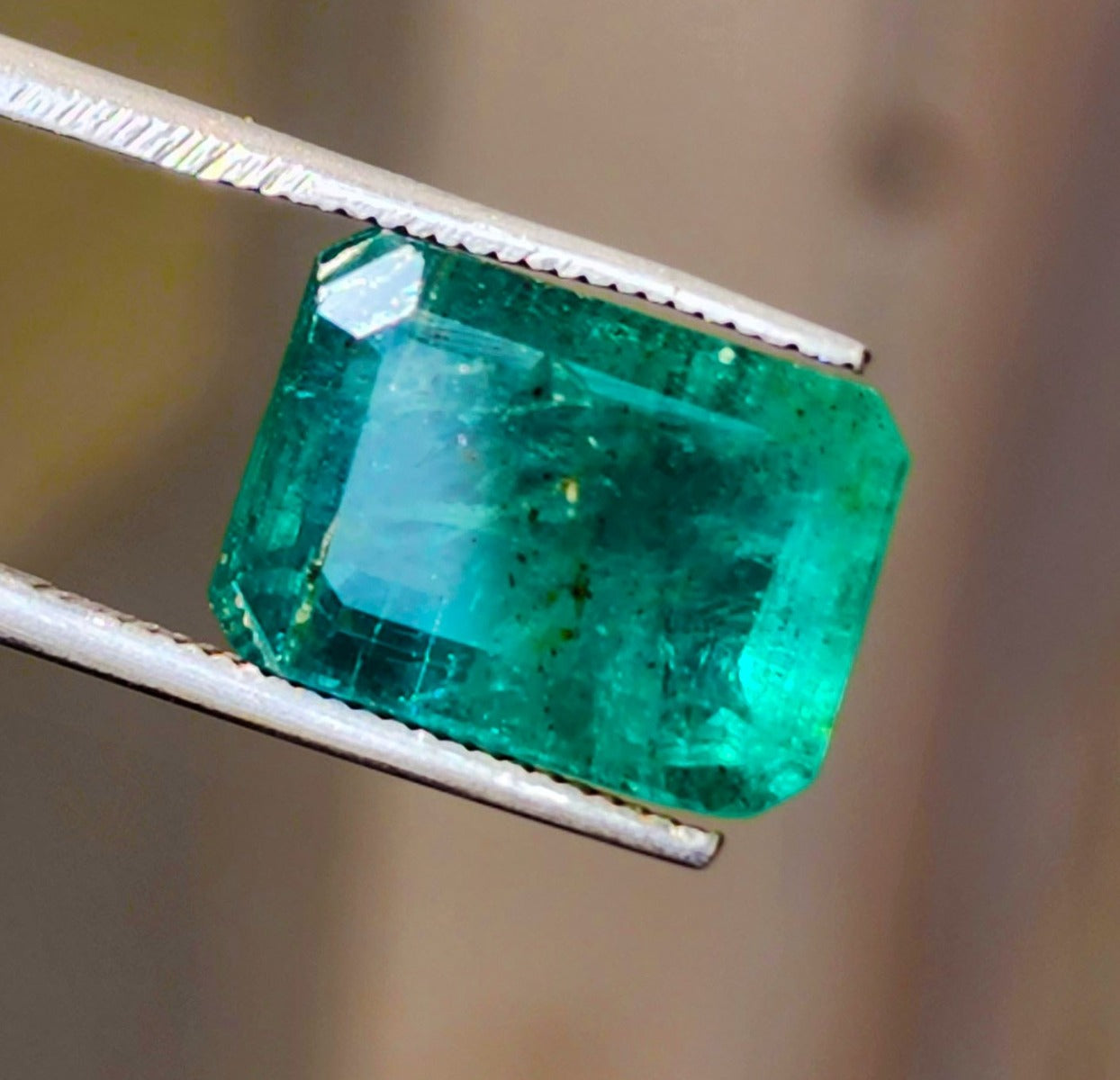8.22 Carats Natural Zambian Emerald 12.98x9.18x7.27mm
