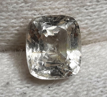 2.80 Carats Natural Colourless Sapphire 9.51x7.12x4.59mm