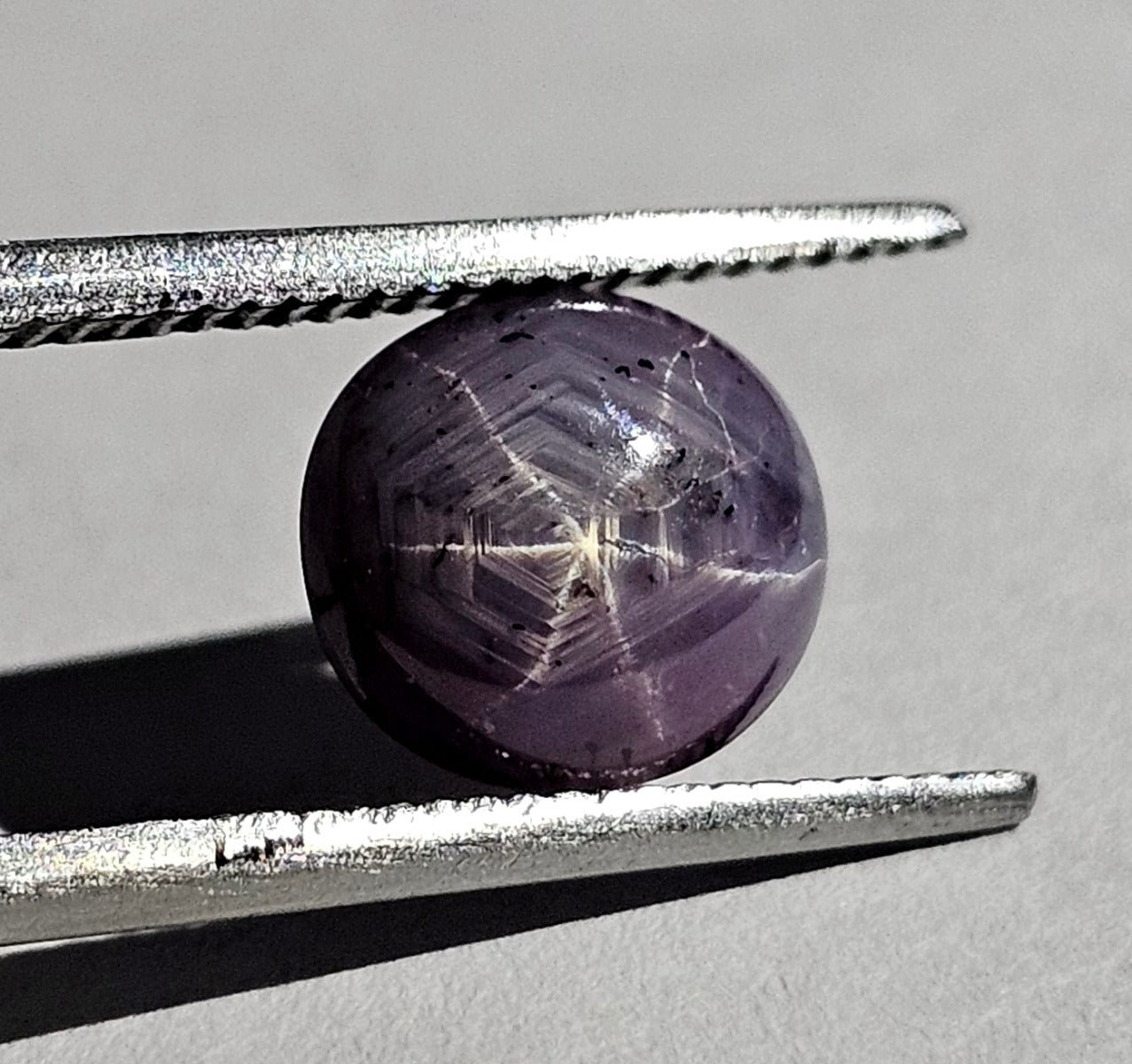 2.70 Carat Natural Dark Blue Gray Star Sapphire 7.93 x 7.23 x 4.45 mm