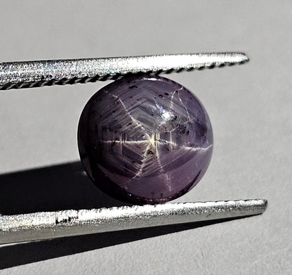 2.70 Carat Natural Dark Blue Gray Star Sapphire 7.93 x 7.23 x 4.45 mm