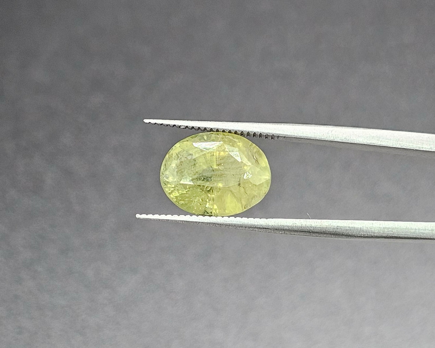 5.80 Carats Natural Olive Sapphire 11.28 x 9.14 x 7.50 mm