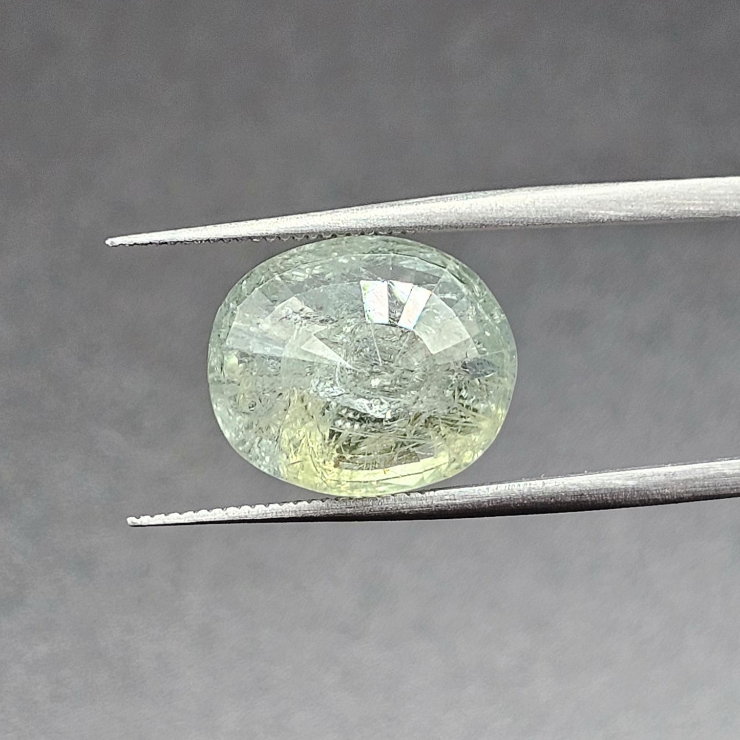 11.77 Carats Natural Lime Green Sapphire 13.99 x 11.74 x 7.70 mm