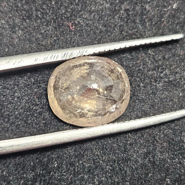 4.48 Carats Natural Olive Sapphire 10.00 x 5.40 x 8.60 mm