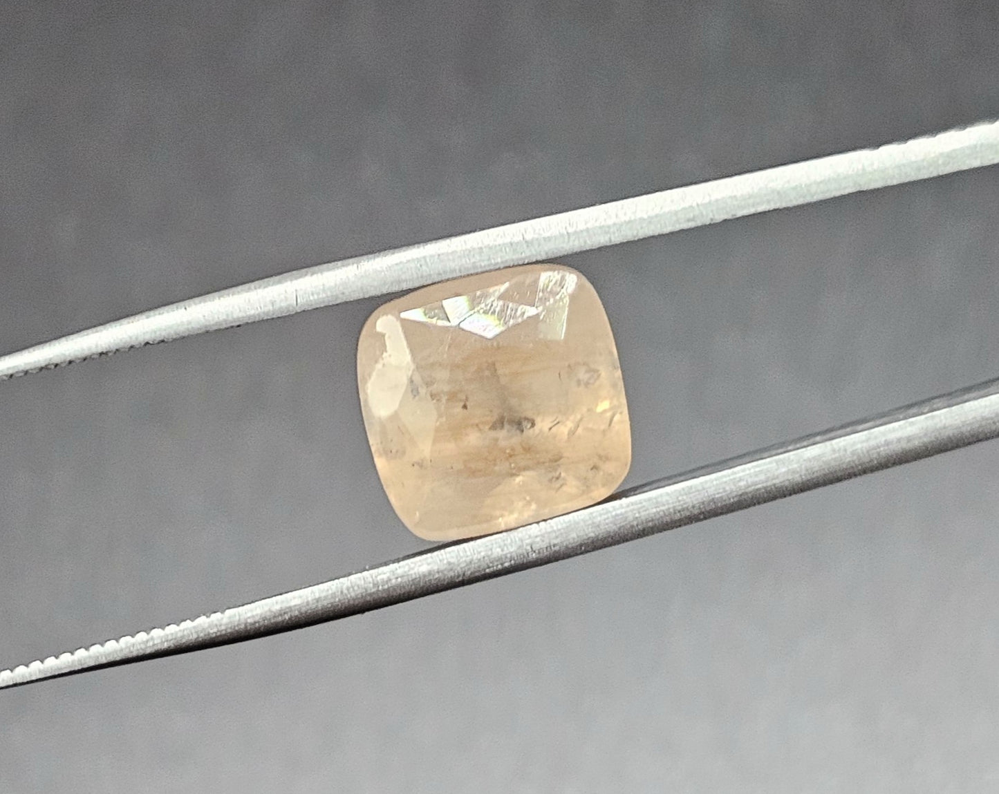 8.77 Carats Yellowish Orange Natural Sapphire 10.75 x 11.00 x 7.65 mm