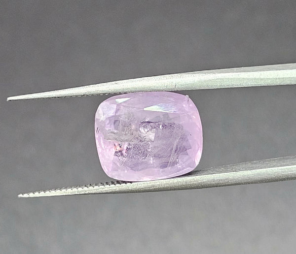7.38 Carats Natural Lavender Sapphire 12.55 x 10.40 x 5.55 mm
