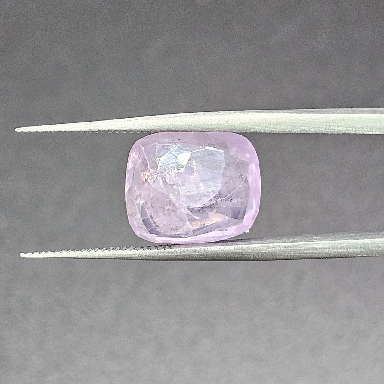 7.38 Carats Natural Lavender Sapphire 12.55 x 10.40 x 5.55 mm