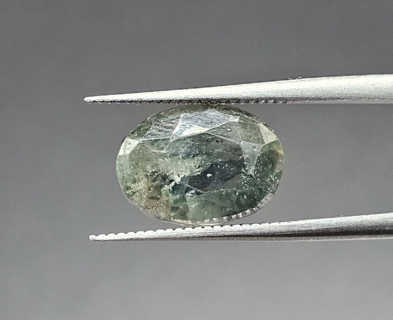 3.71 Carats Natural Deep Green Sapphire 11.20 x 8.20 x 4.65 mm