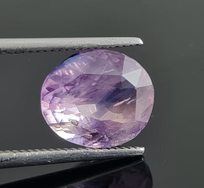 4.10 Carats Natural Blueish pink Sapphire 9.94x8.75x5.72 mm