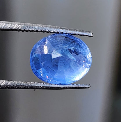 4.58 Carats Natural Blue Sapphire 9.34 x 7.87 x 7.11 mm