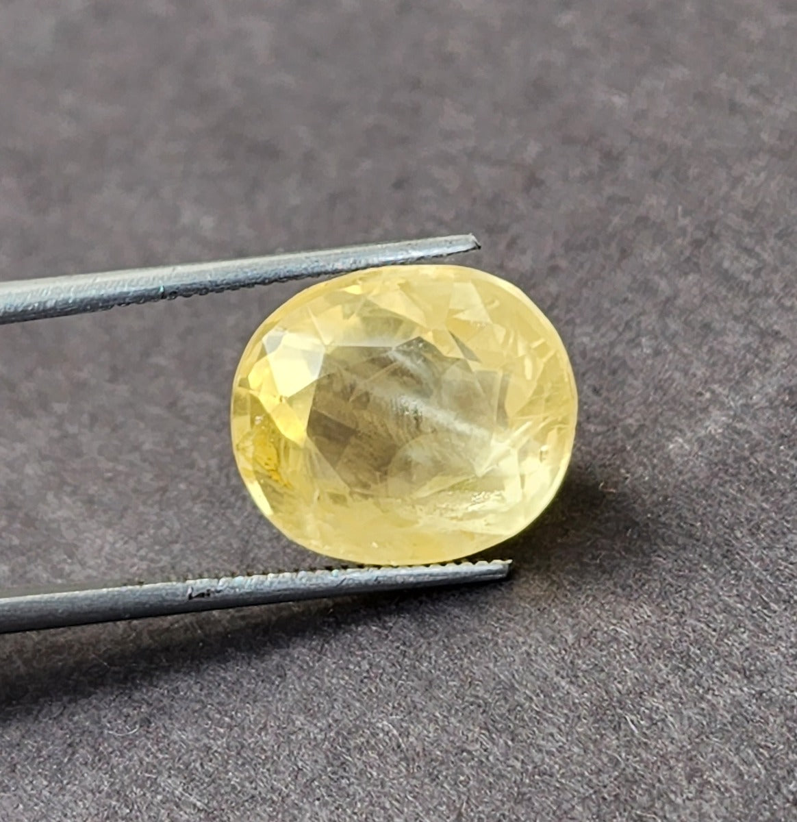 11.39 Carats Natural Yellow Sapphire 13.85x12.05x7.61mm